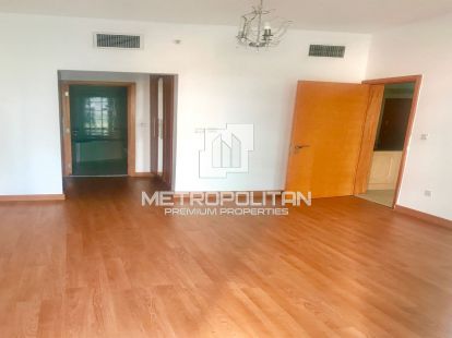 Ready to Move in | Prime Location | Huge 1 BR - 95000Dh - Ref: 9350 photo 6