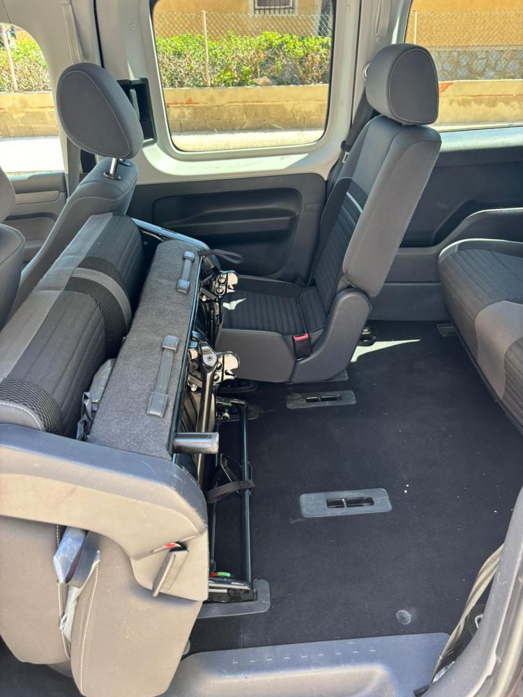 Купить Volkswagen Multivan 7-местный - 14950€ - Ref: 10912 фото 6