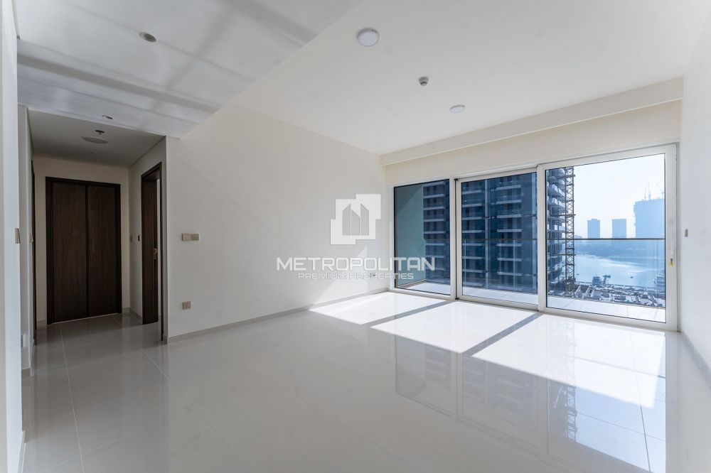 Luxury Apartment | Private Beach | Panoramic Views - 170000Dh - Ref: 11393 photo 1