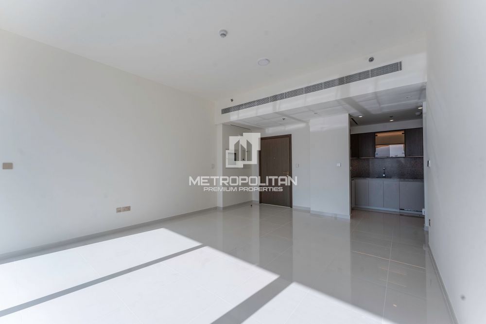 Luxury Apartment | Private Beach | Panoramic Views - 170000Dh - Ref: 11393 photo 2