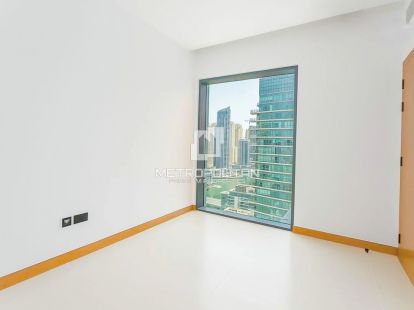 Vida Marina | Spacious 2BR | Brand New - 230000Dh - Ref: 11471 photo 1