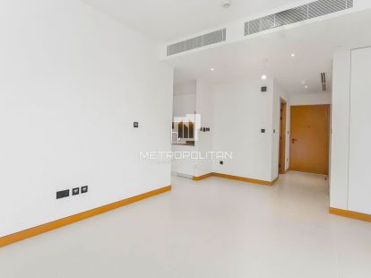 Vida Marina | Spacious 2BR | Brand New - 230000Dh - Ref: 11471 photo 2