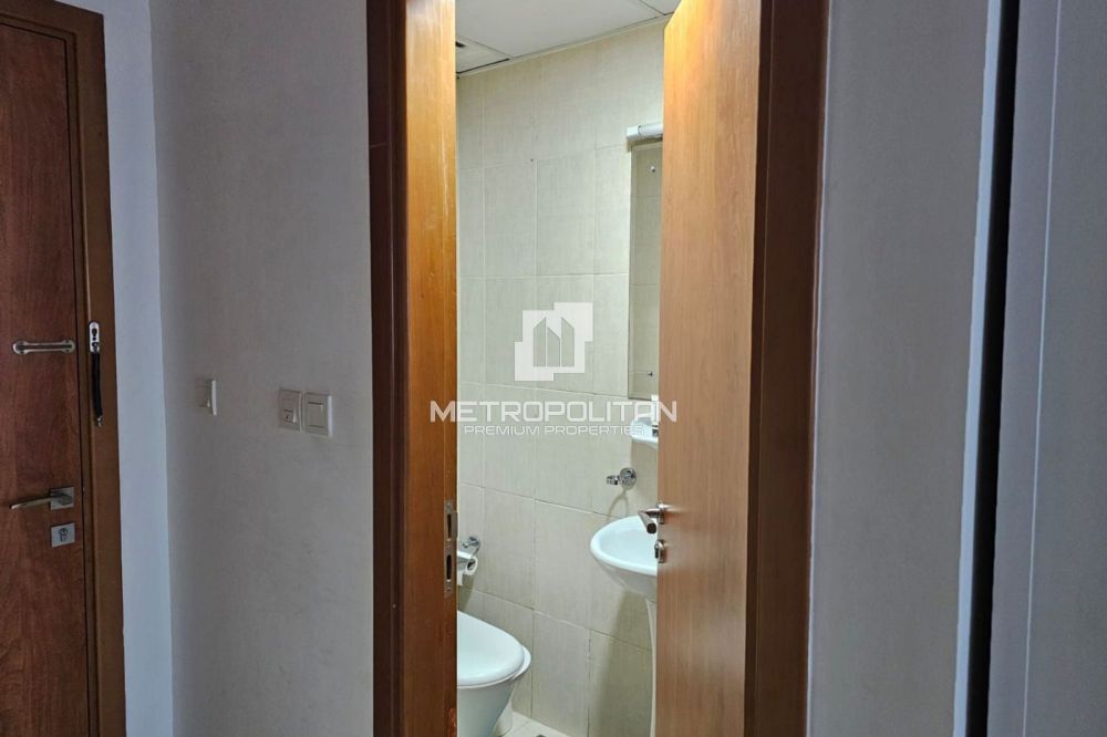 Lake View | Furnished | Tower B - 58000Dh - Ref: 11484 photo 14