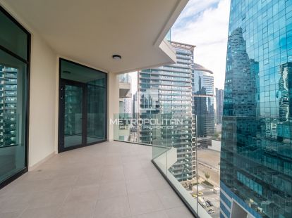 High Floor | Canal View | Spacious with Balcony - 165000Dh - Ref: 11587 photo 11