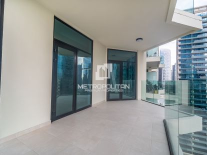 High Floor | Canal View | Spacious with Balcony - 165000Dh - Ref: 11587 photo 12