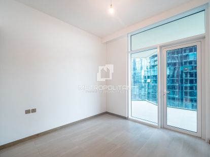 High Floor | Canal View | Spacious with Balcony - 165000Dh - Ref: 11587 photo 13