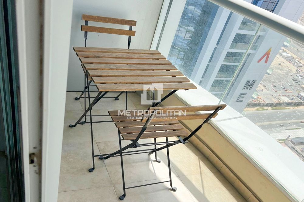Move in Ready | Furnished | Prime Location - 85000Dh - Ref: 11938 photo 4