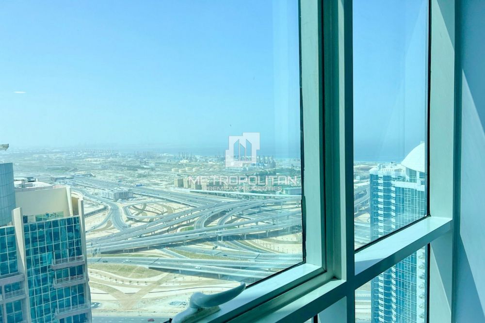 Move in Ready | Furnished | Prime Location - 85000Dh - Ref: 11938 photo 7