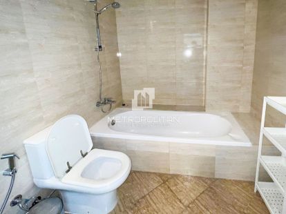 Move in Ready | Furnished | Prime Location - 85000Dh - Ref: 11938 photo 10