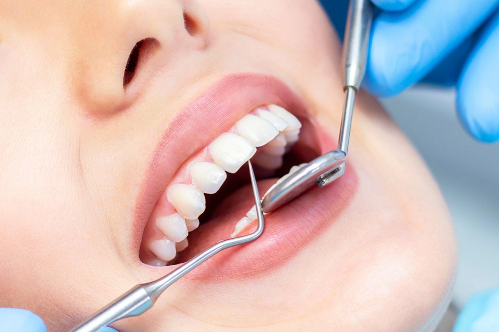 Professional dental treatment - Ref: 11941 photo 1
