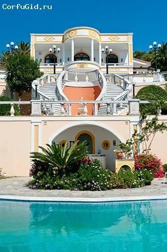 Rent a villa  with a swimming pool on the 1st line of the sea - Ref: 681 photo 5