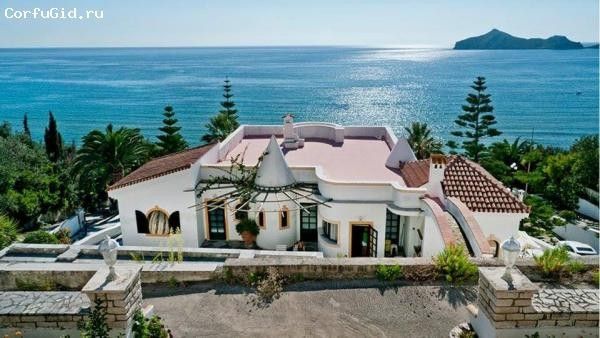 Rent a villa  with a swimming pool on the 1st line of the sea - Ref: 681 photo 1