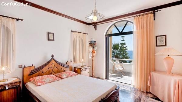 Rent a villa  with a swimming pool on the 1st line of the sea - Ref: 681 photo 11