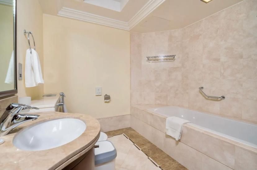 Apartments  in Dubai Palm Jumeirah Shoreline apartments - 6513€ - Ref: 967 photo 6