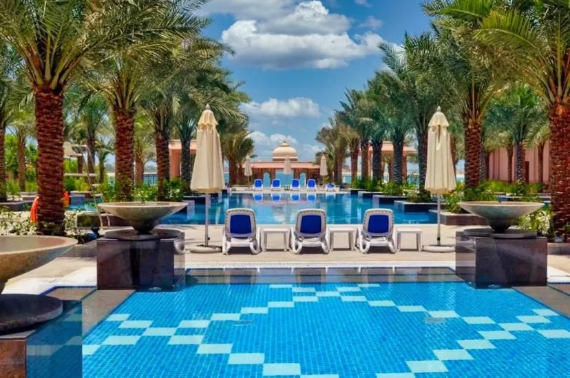 Apartments  in Dubai Palm Jumeirah Shoreline apartments - 6513€ - Ref: 967 photo 1
