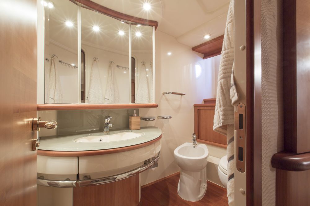 Аренда яхты  Azimut 