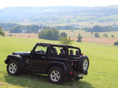 Rent jeeps and convertibles - Ref: 659 photo 7