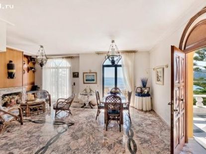 Rent a villa  with a swimming pool on the 1st line of the sea - Ref: 681 photo 7