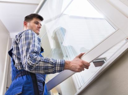 INSTALLATION AND FITTING OF WINDOWS - Ref: 962 photo 1