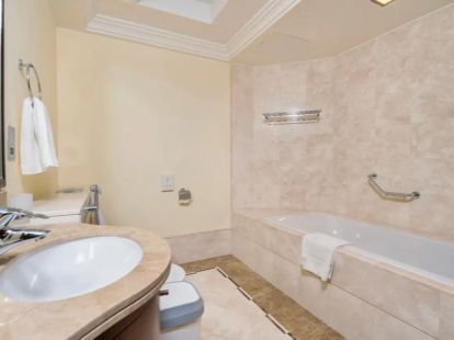 Apartments  in Dubai Palm Jumeirah Shoreline apartments - 6513€ - Ref: 967 photo 6