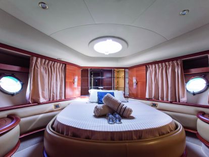 Аренда яхты  Azimut 