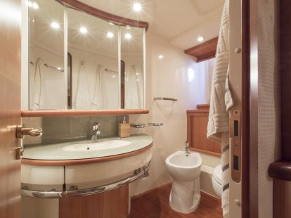 Аренда яхты  Azimut 